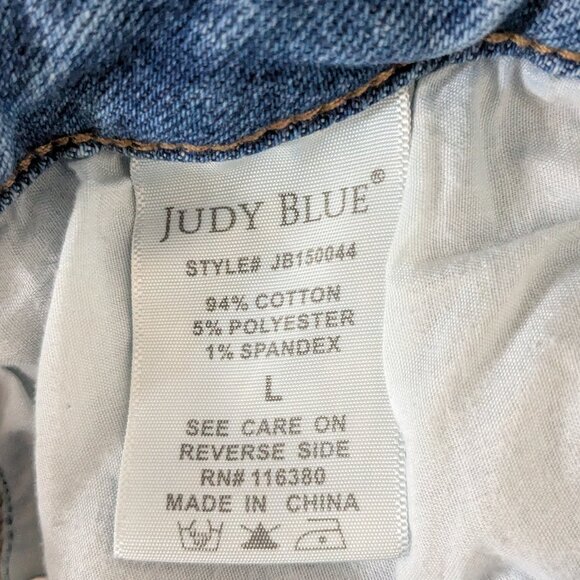 JUDY BLUE Distressed Blue Strech Denim Cuffed Bermuda Jean Shorts; Size L - Picture 4 of 4